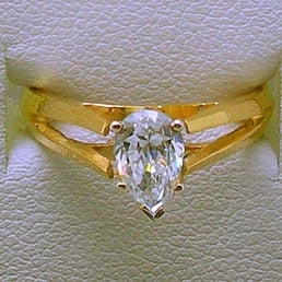 JBER210 1 Stone 10kt Gold Engagement Ring