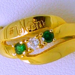 JBFR144 5 Stone 10kt Gold Family Ring