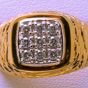 JBGR309 10kt Gold Gents Ring With CZ Stone