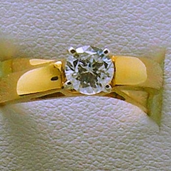 JBER404 10kt Gold Engagement Ring